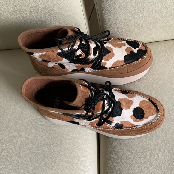 NWOB UGG Marin Bootie Cow Print Womens Platform - Lace-ups - Picture 8 of 15